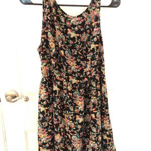 Dress-Midi-Floral-Flowy